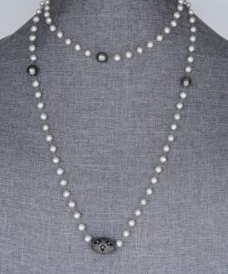 Tahitian pearl necklace with black diamond bead