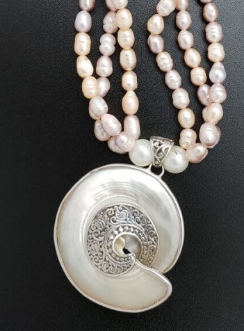 Freshwater Pearls with Mother of Pearl Nautilus Pendant