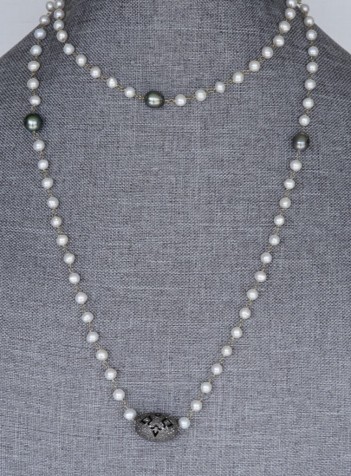 Tahitian pearl necklace with black diamond bead