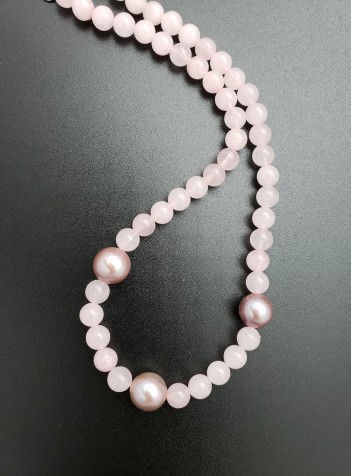 Rose Quartz and Yangtze Pearl Necklace